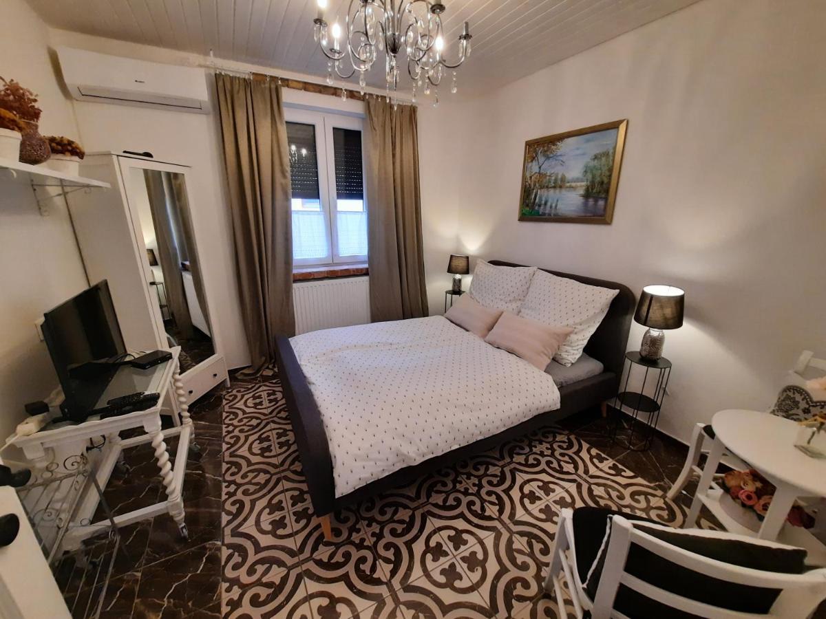 Piac Vendeghaz Hotel Kaptalantoti Luaran gambar